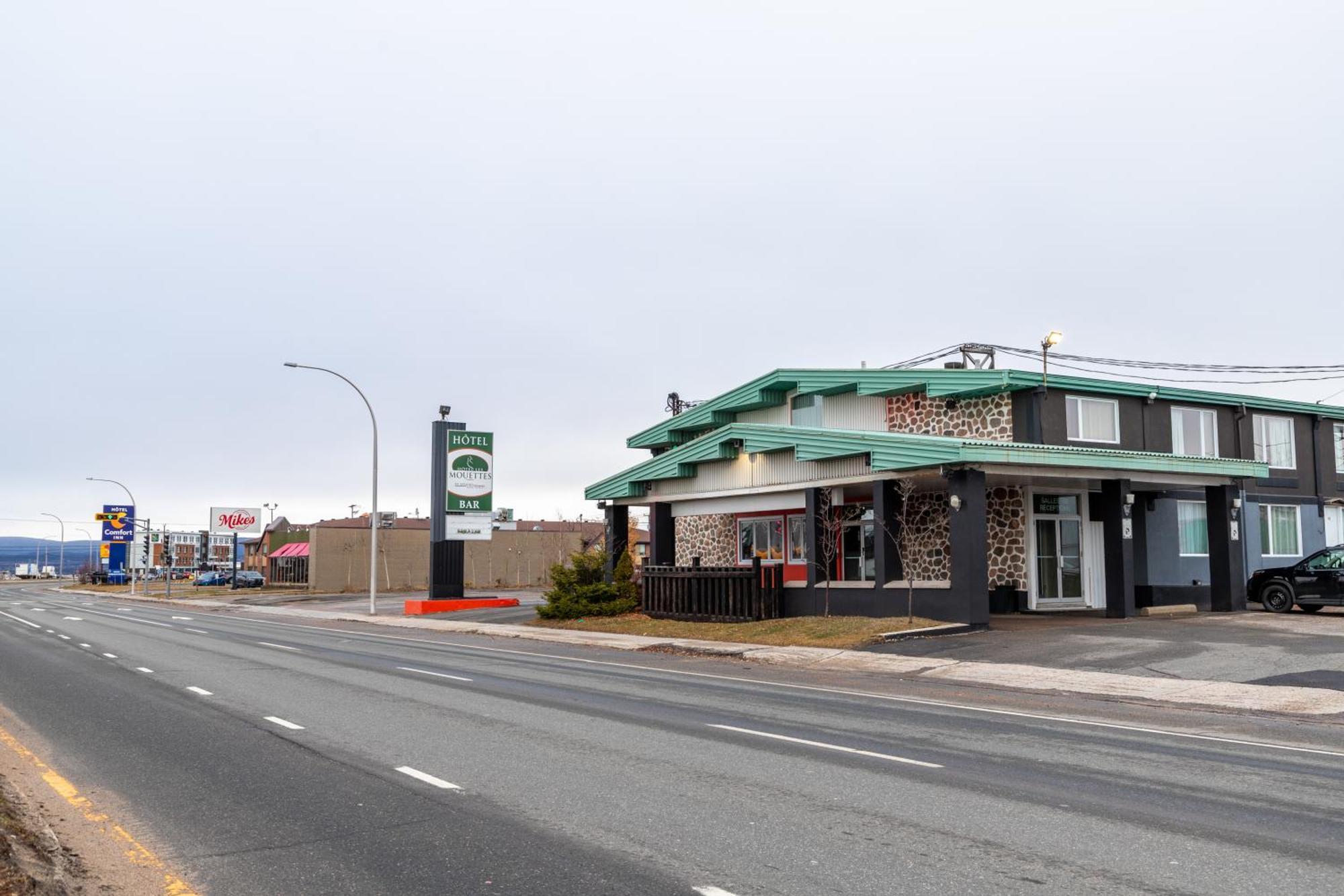 Hotel Les Mouettes Sept-Îles Exterior foto